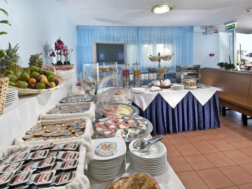 Hotel Giannino Porto Recanati Exteriör bild