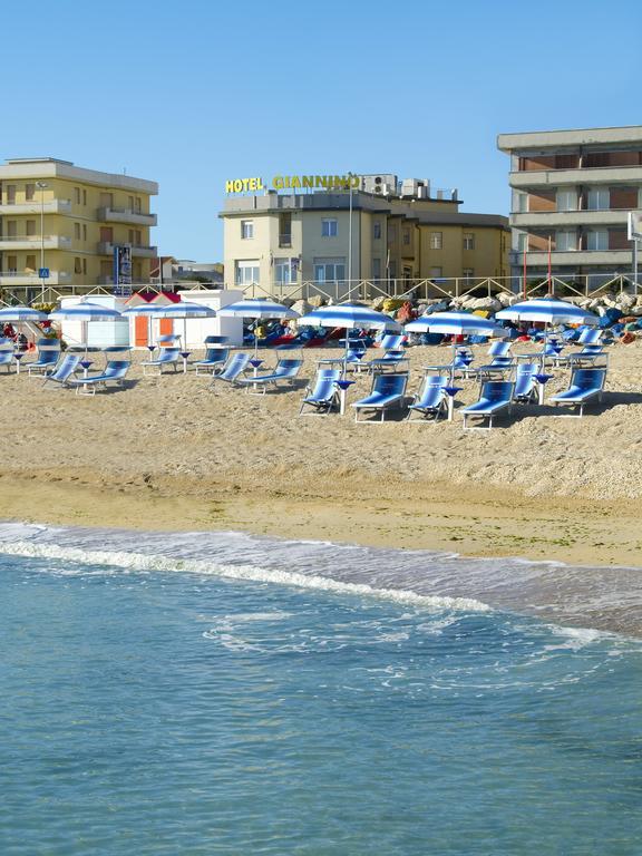 Hotel Giannino Porto Recanati Exteriör bild